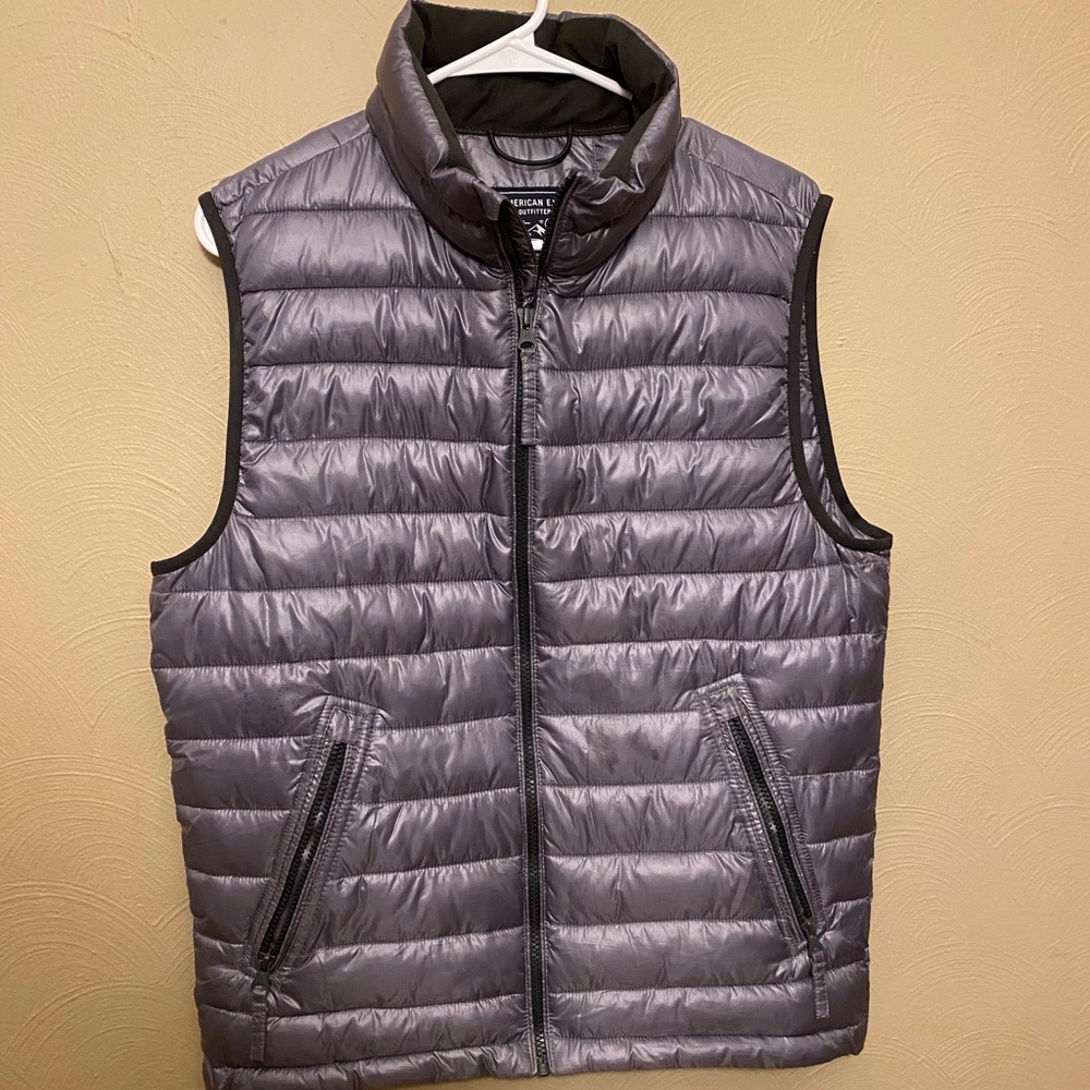 American Eagle Puffer Vest